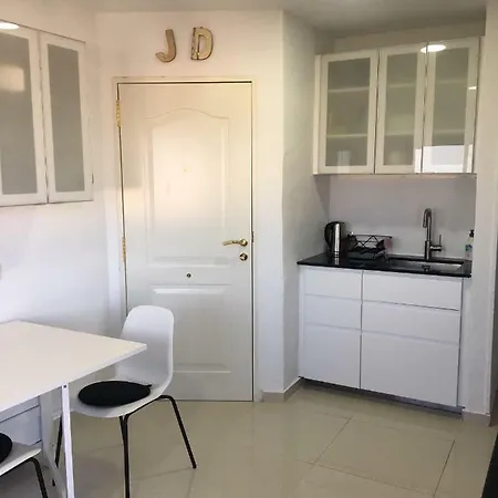 Apartment With A View *